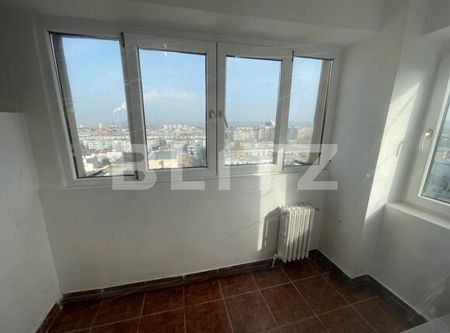 Apartament decomandat cu 4 camere, centrala termica, zona Dezrobirii Rovine - Fotografie 4
