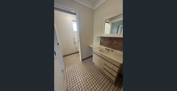 Easy Living in a Convenient Location - Photo 1