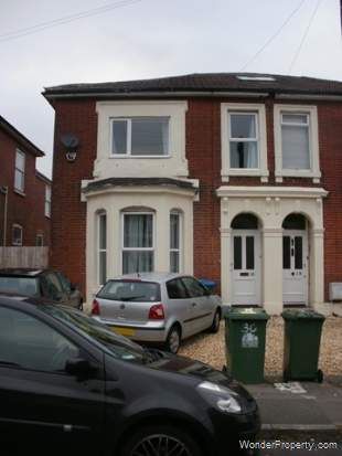 7 bedroom property to rent in Southampton - Photo 2