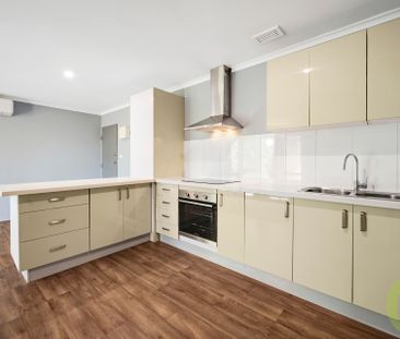 Updated two-bedroom unit in convenient Pearce - Photo 1