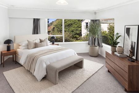Four bedroom beauty! - Photo 3