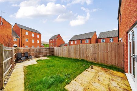 2 bedroom semi-detached house to rent - Photo 2