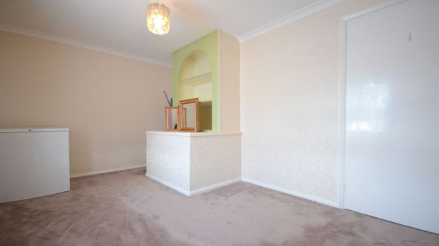 2 bedroom maisonette to rent - Photo 1