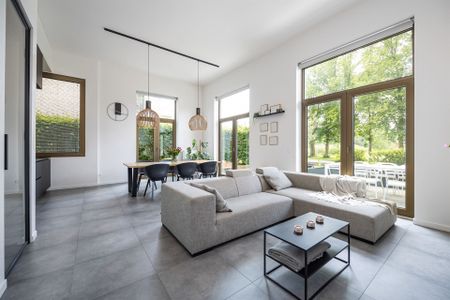 Prachtig gelijkvloers appartement voorzien van 2 slaapkamers, terras en ondergrondse staanplaats op toplocatie te Lier! - Foto 3