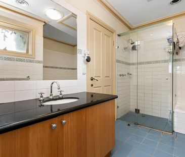 46 Cutter St, Richmond VIC 3121 - House For Rent | Domain - Photo 2