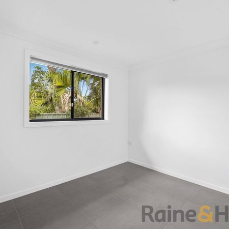 16A Naylor Place, Ingleburn, NSW 2565 - Photo 4