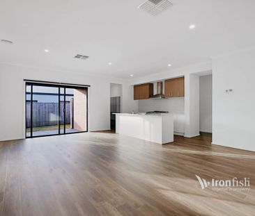 4 Bed, 2 Bath - Photo 3