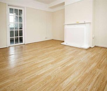 Crescent Road, Dagenham, RM10 - Photo 3