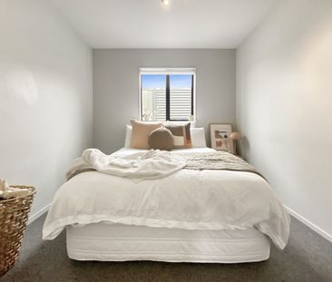 2 Bedroom Apartment - Newtown - Photo 6