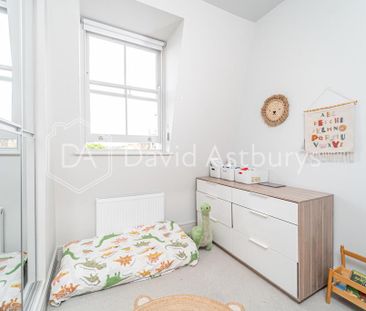 4 bedroom townhouse to rent - Photo 2