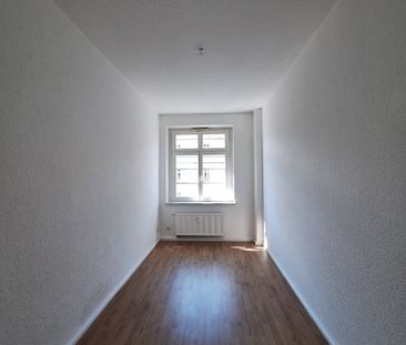 Schöne Wohnung mit Balkon! - Foto 4