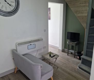 Room in a Shared House, Pearson St, L15 - Photo 5