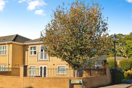 Edwin Jones Green, SO15 - Photo 2