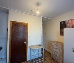 Studio Flat, St. Pauls Road, N17 - Photo 4