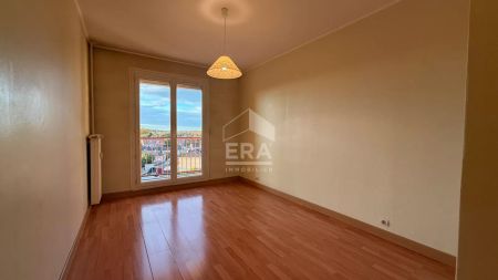 Appartement Reims 2 pièce(s) 64.13 m2 - Photo 2