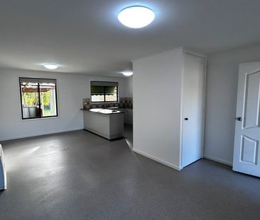Freshly Painted, Neat Home in Fantastic Drysdale Location - Photo 2