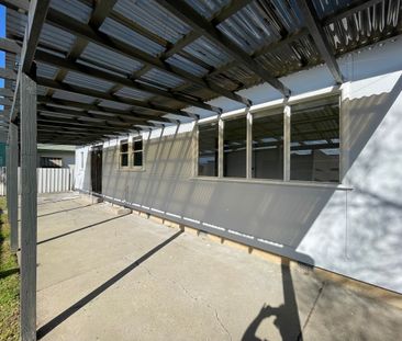 Quiet Comfort, Modern Simplicity - Photo 2