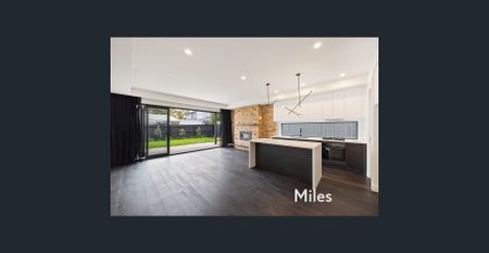 SUPERB MODERN LIVING - Photo 3