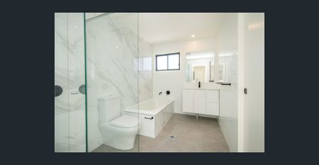 Contemporary Living! - Photo 5