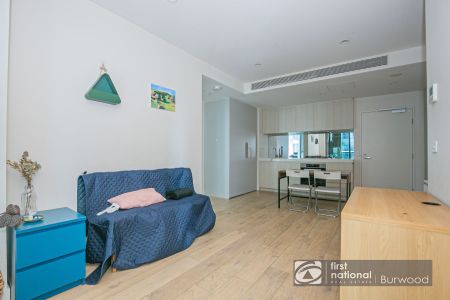 Live the Luxurious Life at Melbourne Village, West Melbourne - Photo 3