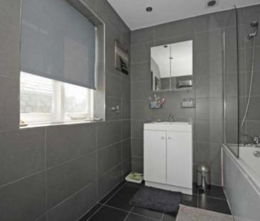 3 bedroom detached house to rent - Photo 6