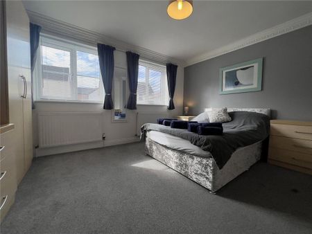 4 bedroom terraced house to rent - Photo 4