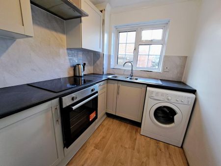 1 bedroom terraced house to rent - Photo 3