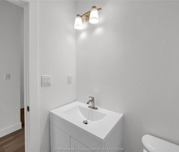 For Lease - 131 Main Street Unit# 5, Dresden, Ontario - Photo 2