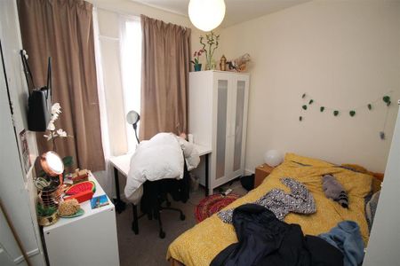 6 bedroom terraced house to rent - Photo 5