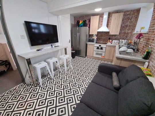 3 bedroom flat to rent - Photo 1