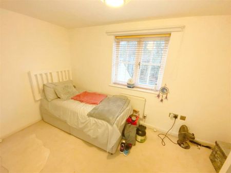 2 bedroom house to rent Dandridge Court, Grange Farm, Milton Keynes, Buckinghamshire, MK8 - Photo 5