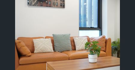 Modern & Spacious 2.5 Bedroom Furnished Apartment in the Heart of Roseville - Photo 5