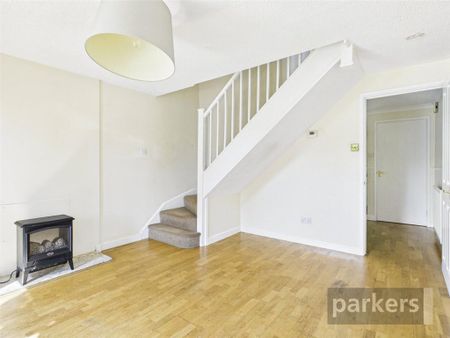3 bedroom terraced house to rent - Photo 2