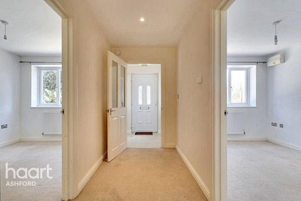 4 bedroom detached house to rent - Photo 1