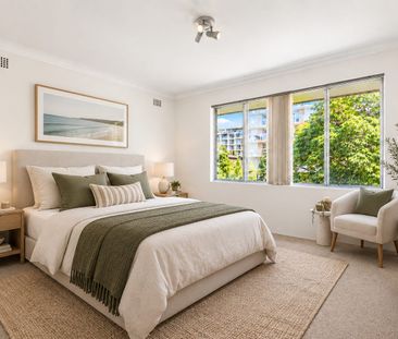 Spacious North-Facing Apartment with an Extra Large Lock-Up Garage - Photo 6