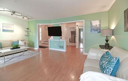 For Lease - 154 Pressed Brick Drive, Brampton, Ontario - Photo 3