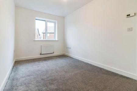 3 bedroom end of terrace house to rent - Photo 3
