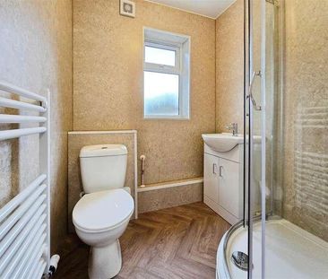 Benedict Close, Rushden, Northants, NN10 - Photo 1