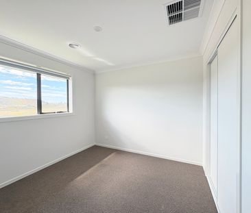 Brand New Four-Bedroom Family Home! - Photo 3