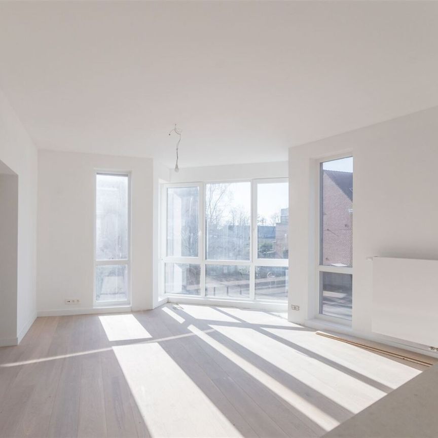 Leuk en lichtrijk hoekappartement - Photo 1