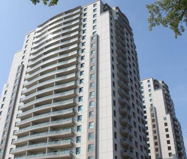 City Place II - Photo 3