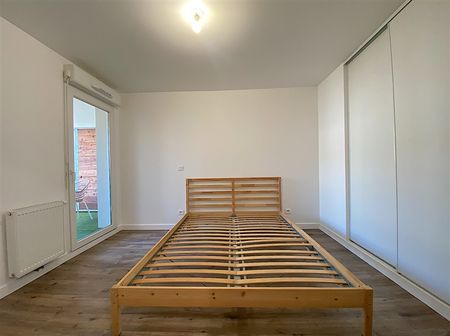 2 pièces - Meublé - 38 m² - 2ème étage - Colocation non autorisée - Photo 2