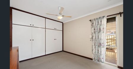OPPORTUNITY AWAITS AT THIS CHARATERISTIC HOME IN HILLARYS! - Photo 3