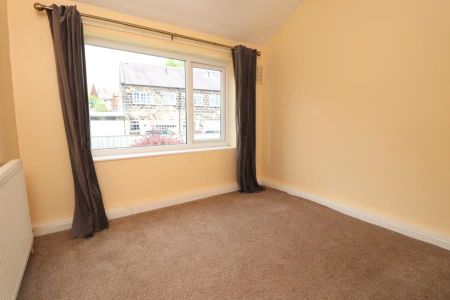 3 Bed Terraced House, Springfield Rise, LS18 - Photo 4