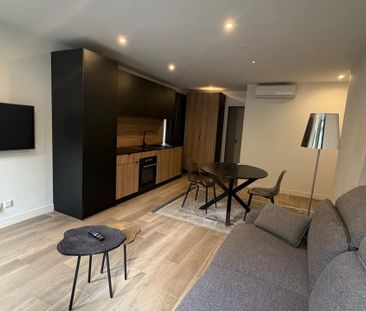 Location Appartement 1 pièces 29 m2 à Salon-de-Provence - Photo 3
