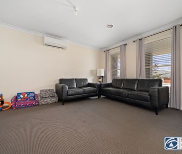 MARSDEN HEIGHTS FAMILY HOME - Photo 2