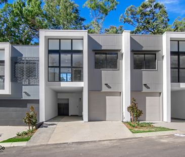 ELEGANT 4BED TOWNHOUSE WITH DUCTED AIR CONDITIONING - Photo 2