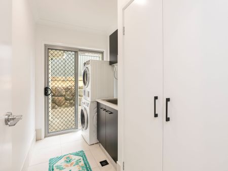 Spacious Family Home with Modern Comforts and Beautiful Gardens - Photo 3