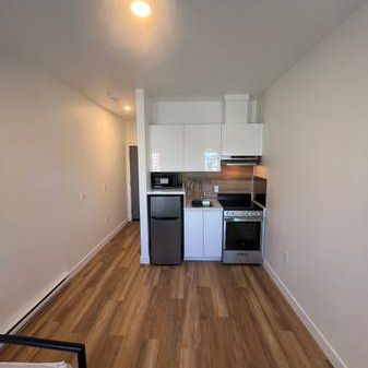 Brand New Studio units for rent - Springboard @ 420 Albert - Photo 1