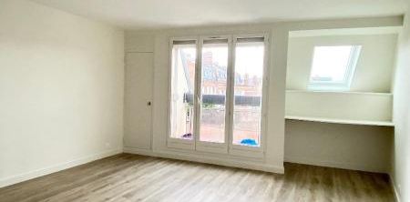 Location Appartement 2 pièces 47m² BEAUVAIS 60000 - Photo 2